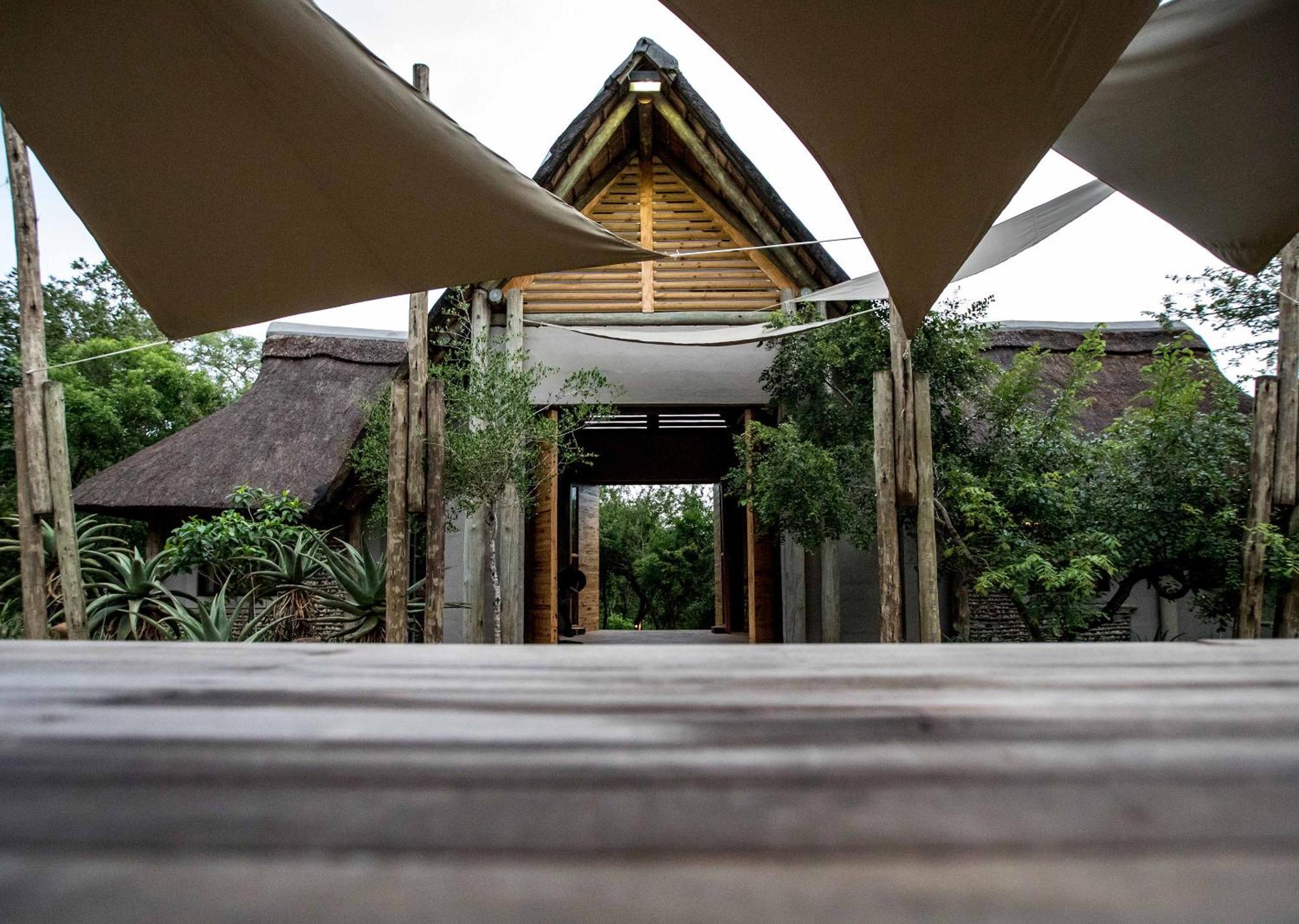 Royal Thonga Safari Lodge Sihangwane Exterior photo